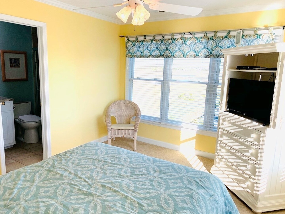 House, 5 Bedrooms photo 2