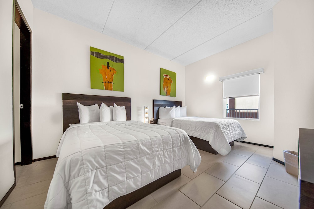 Presidential Suite, 3 Bedrooms, Partial Ocean View