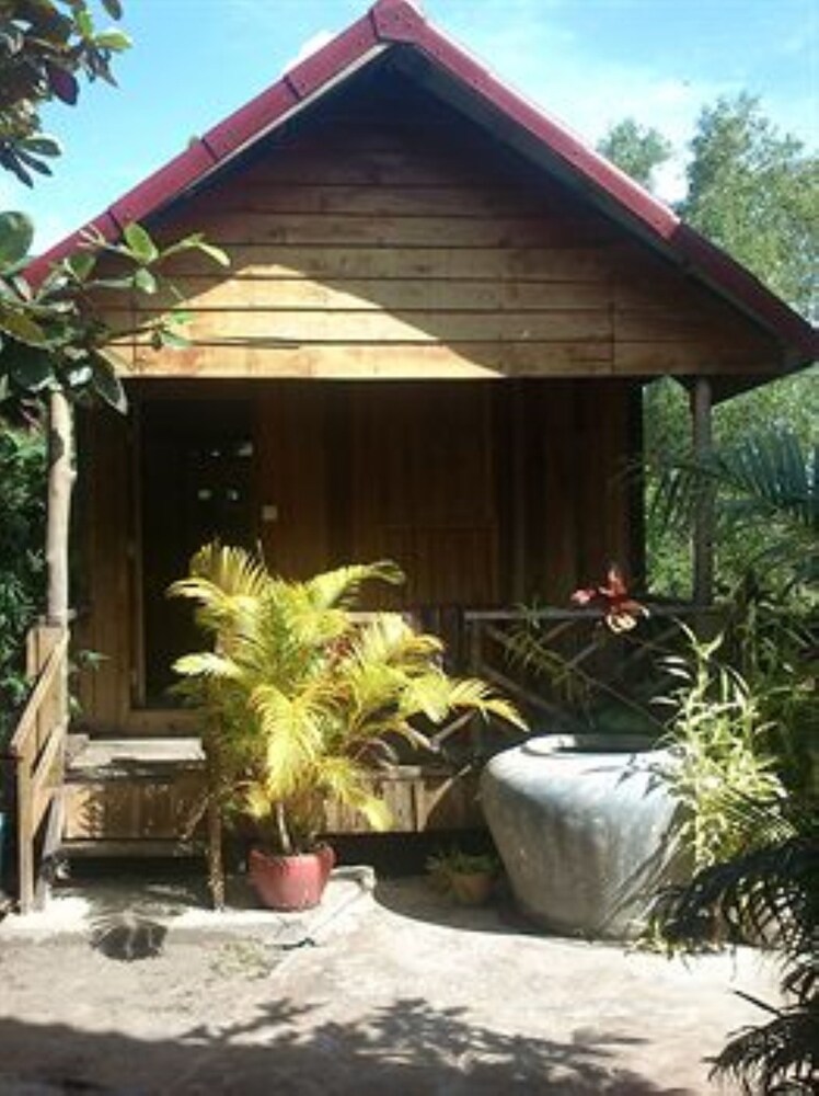 Twin Room, 2 Double Beds, Refrigerator, Garden View photo 2