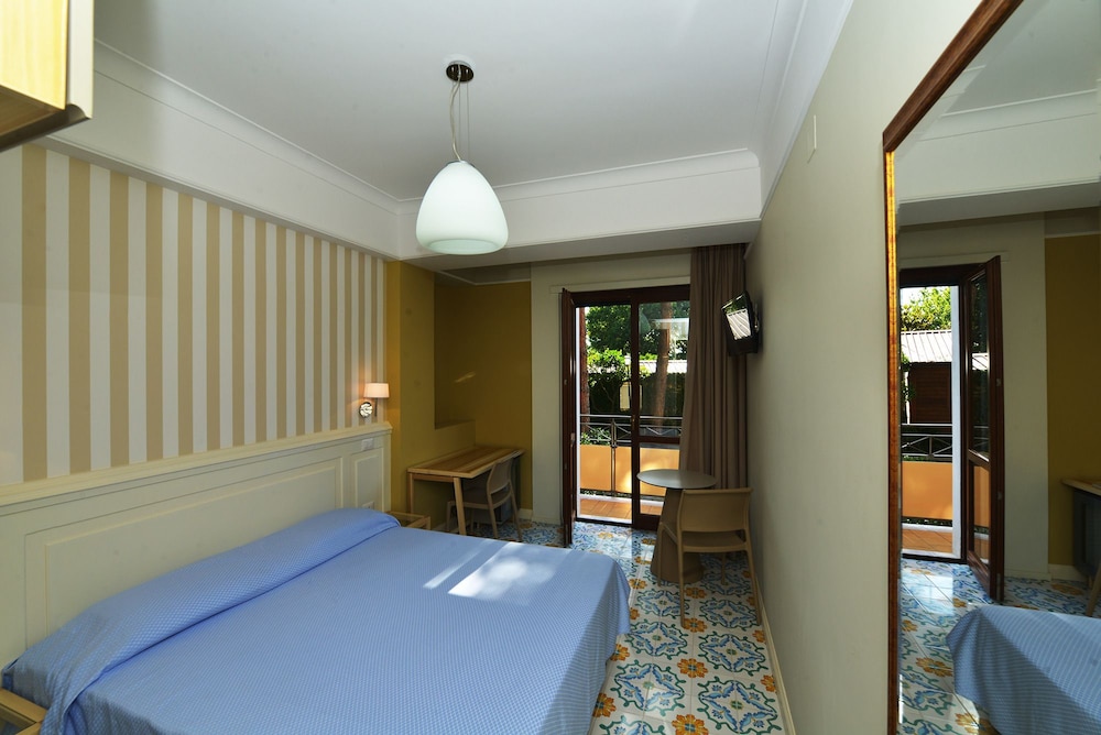 Double or Twin Room, Balcony photo 3