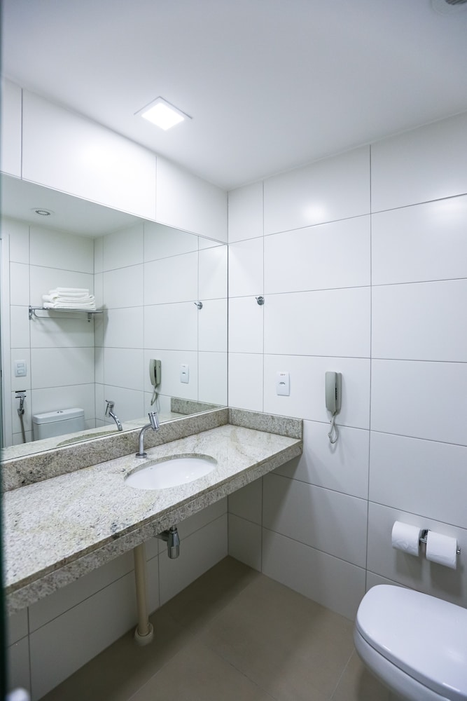 Standard Twin Room - Photo 3