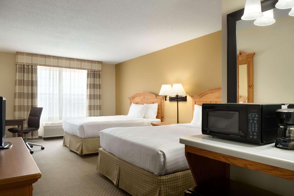 Room, 2 Queen Beds, Accessible, Non Smoking (Roll-in Shower)