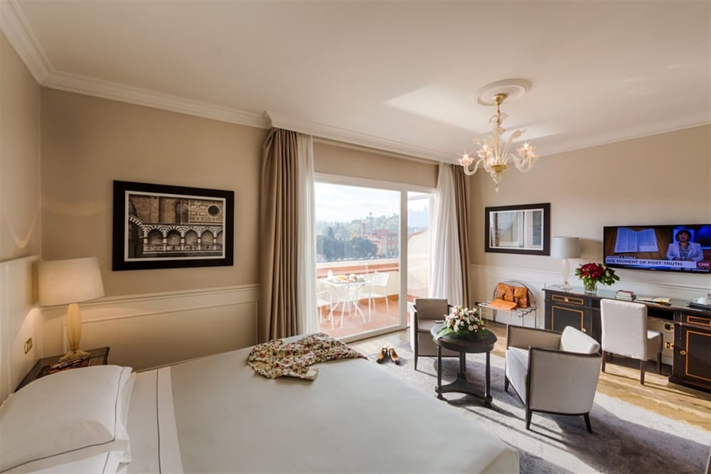 Deluxe Room, Balcony