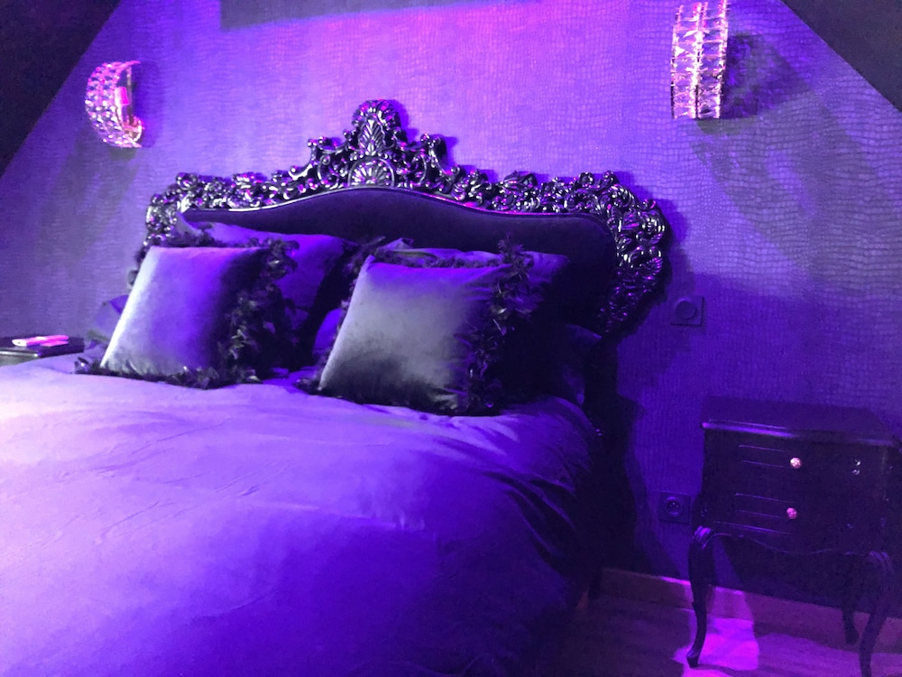 Love Room Ô plaisirs charnels photo 1