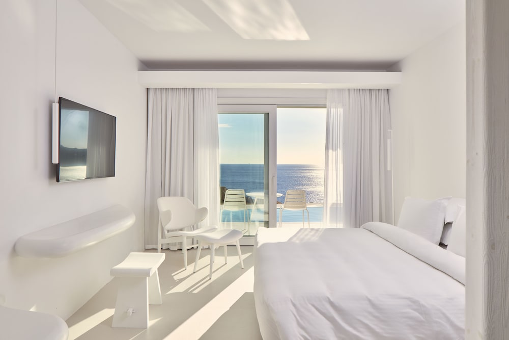 Premium Room - Photo 3