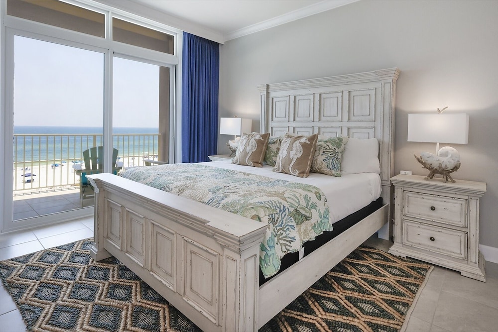 Condo, 4 Bedrooms