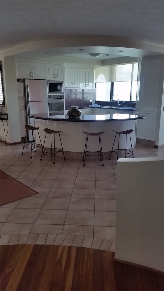 Penthouse, 3 Bedrooms photo 2