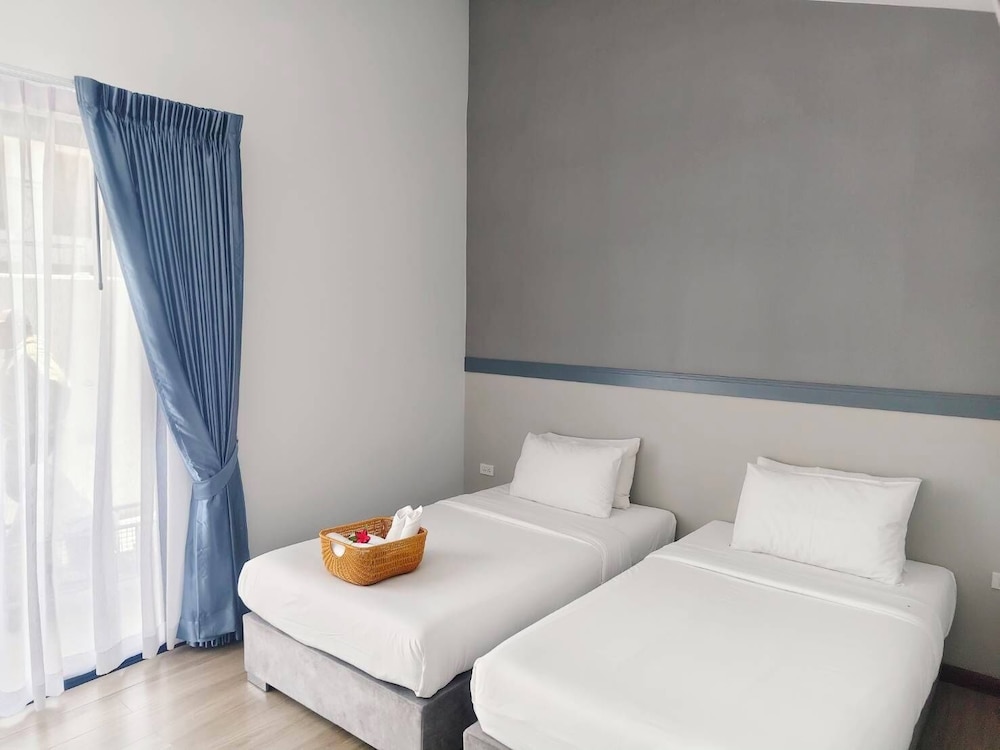 Standard Twin Bed - Photo 1