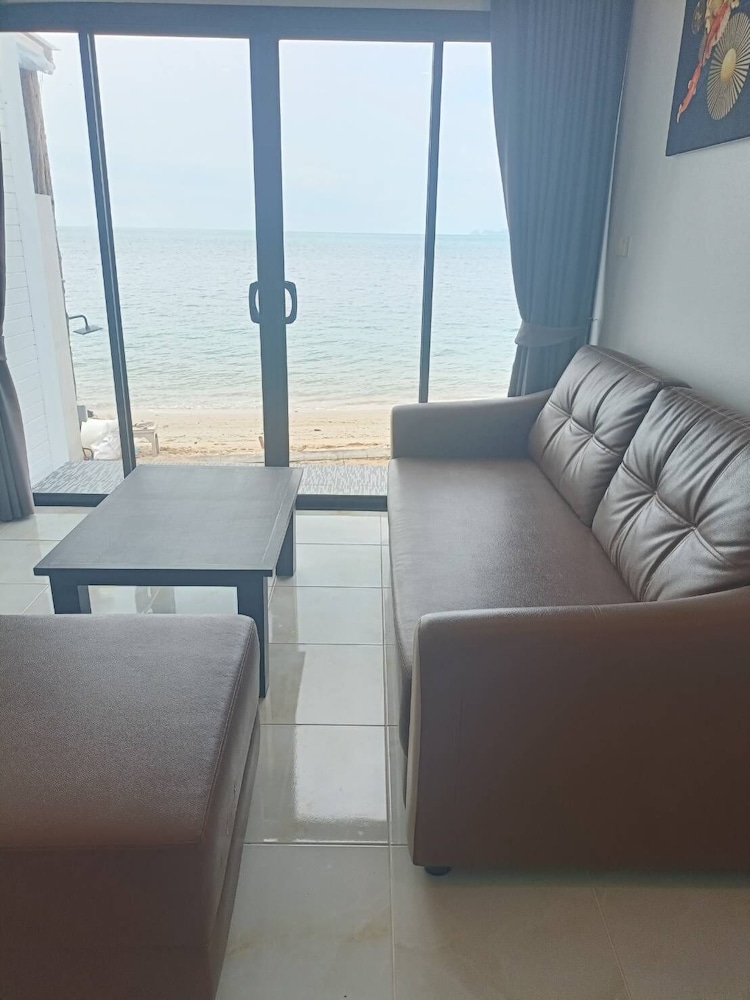 Family Villa, Kitchen, Beachfront - Photo 19