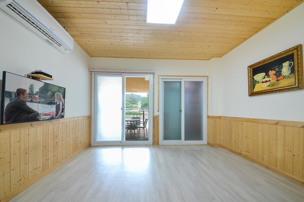 Basic Room, 1 Bedroom (A101)