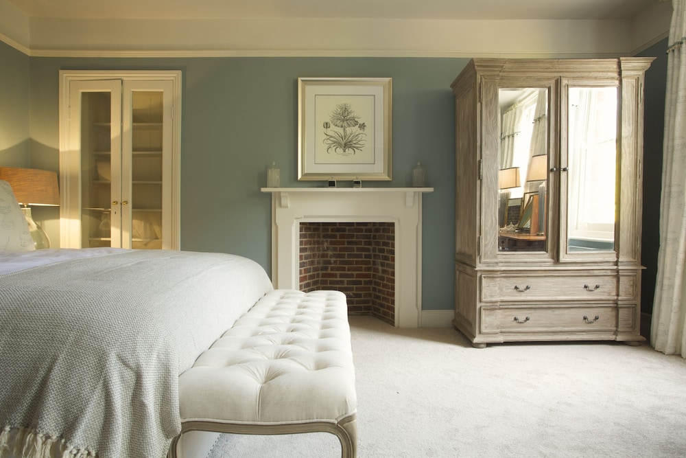 Executive Double Room, Bathtub photo 3