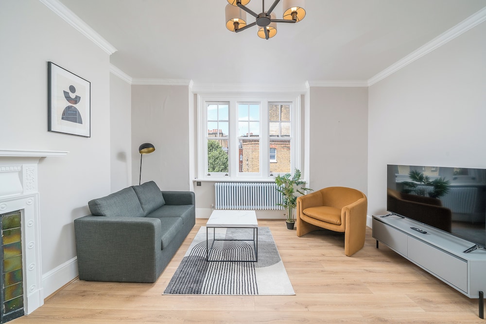 Comfort Apartment, City View
