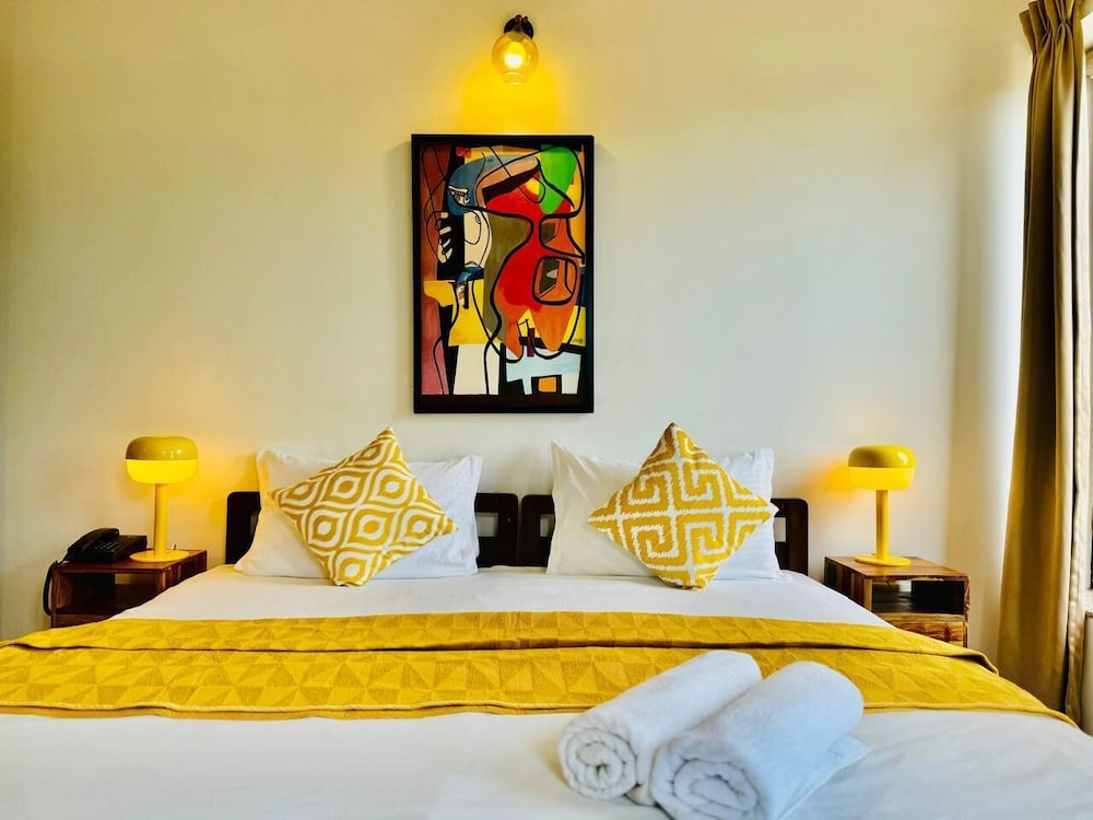 Deluxe Double or Twin Room - Photo 7