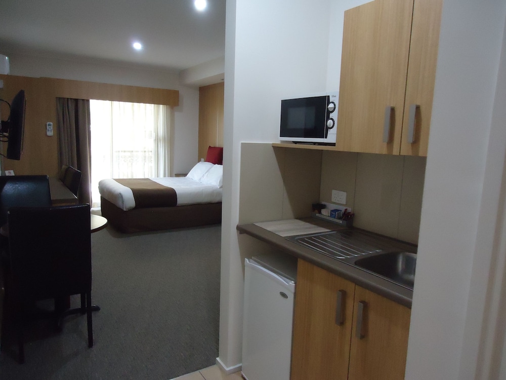 Deluxe Double Room, 1 Queen Bed, Balcony photo 3