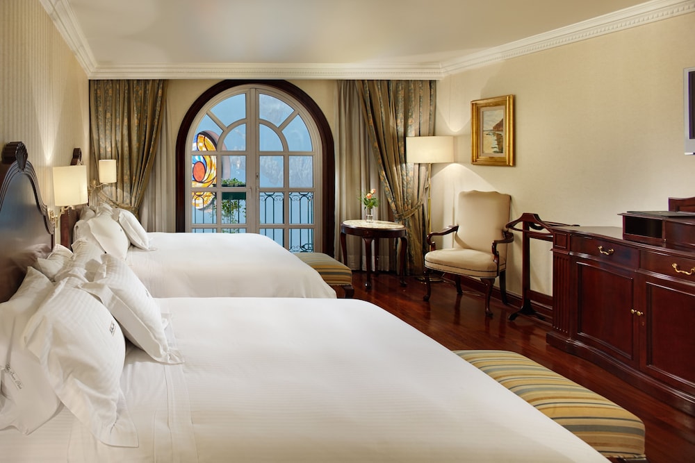 Double Suite Interior View - Photo 1