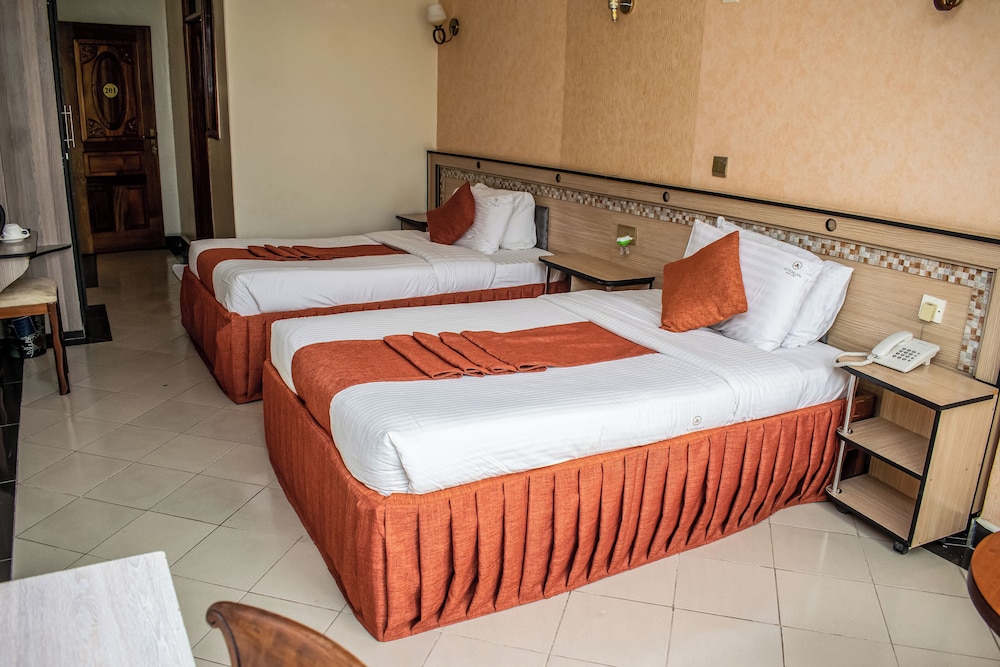 Deluxe Twin Room photo 1