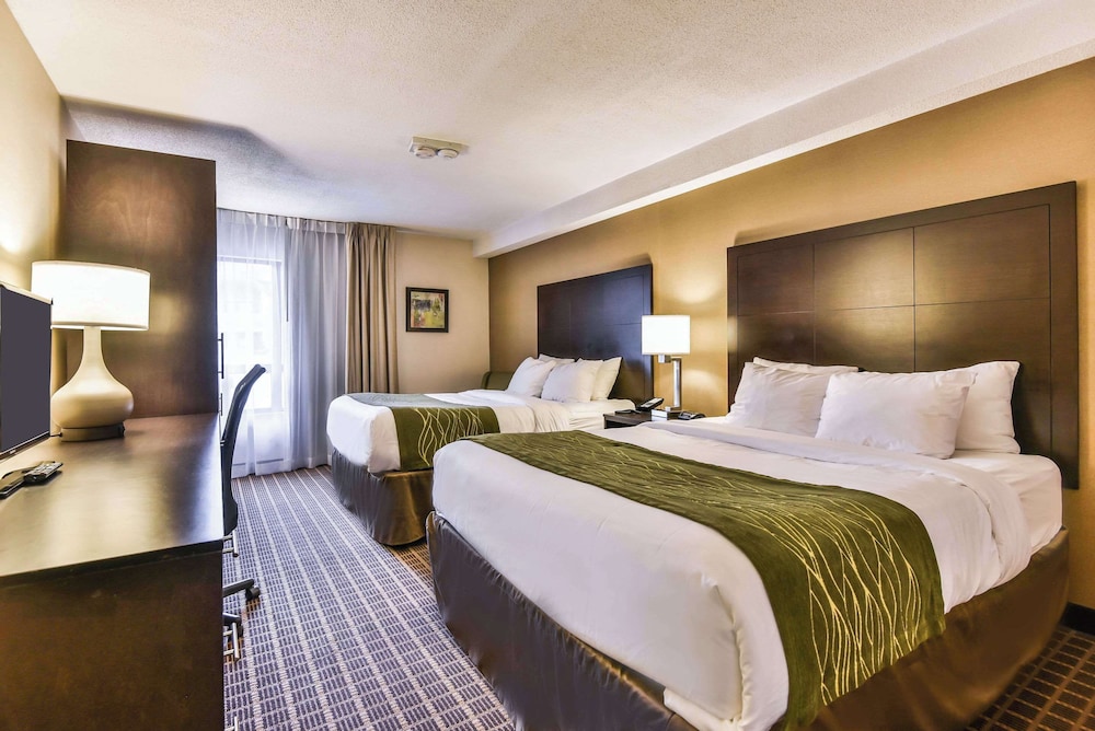 Room, 2 Queen Beds (2nd Floor) - Photo 1