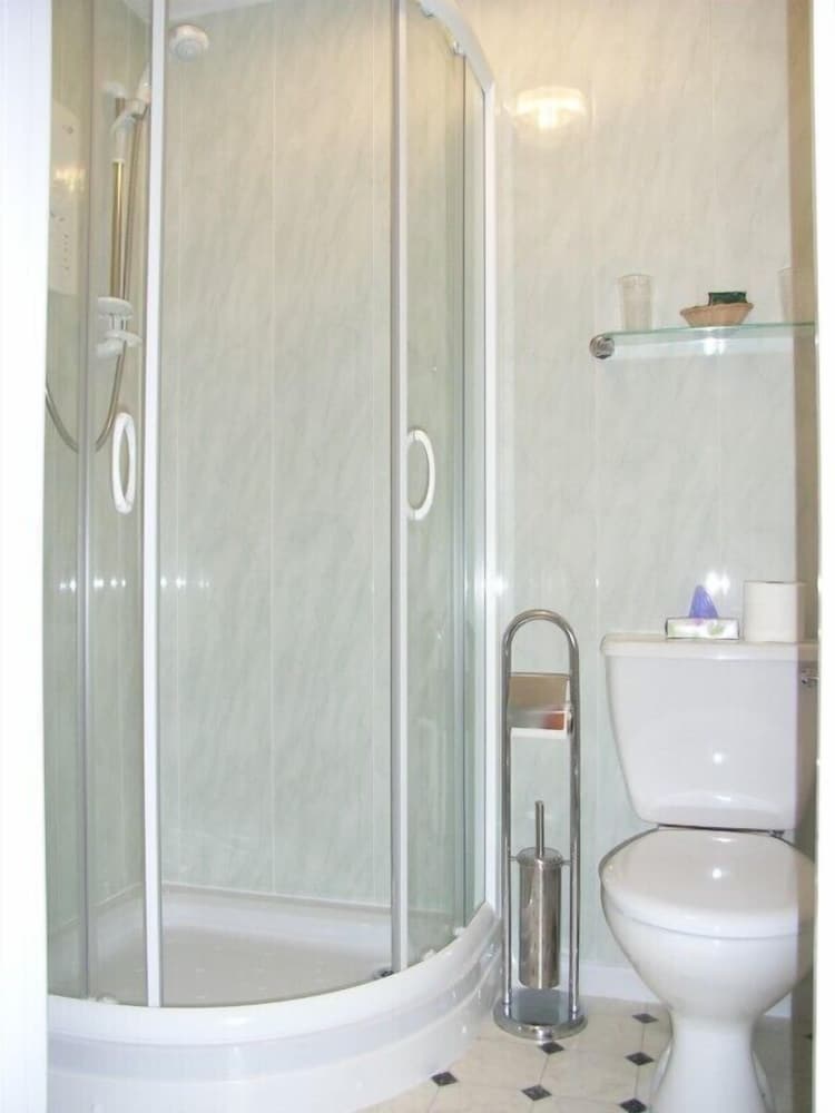 Superior Double Room, Ensuite, Ground Floor (Room 9) photo 3