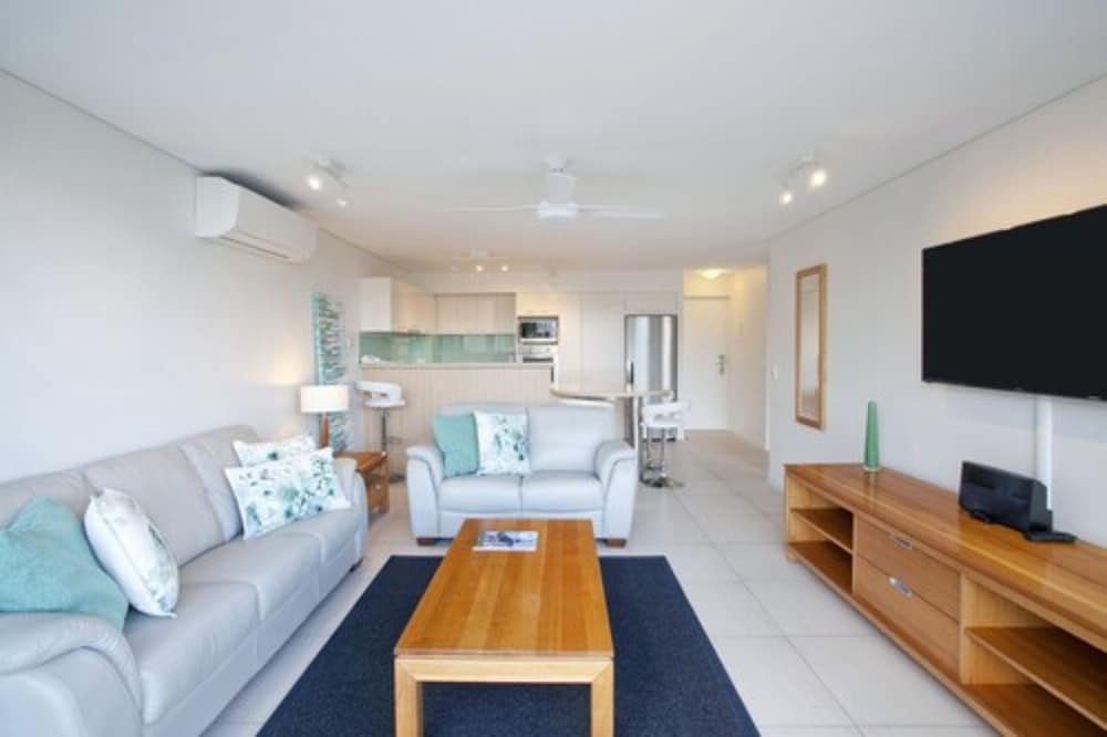Apartment, 2 Bedrooms, City View photo 2