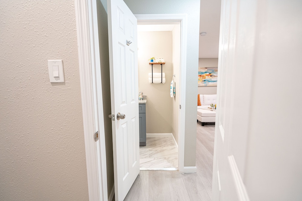 Classic Apartment - Photo 16