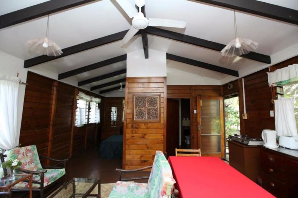 Bungalow, Sea View