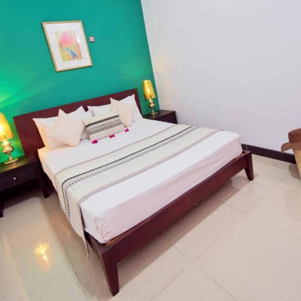 Comfort Apartment, Balcony, City View
