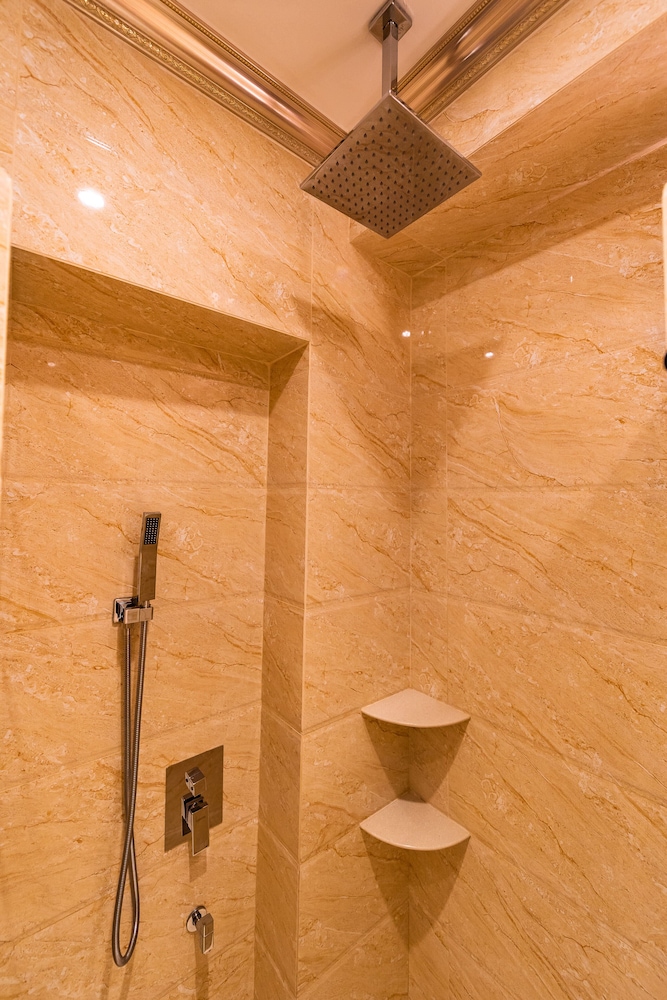 Standard Double Room (AC 3) - Photo 4