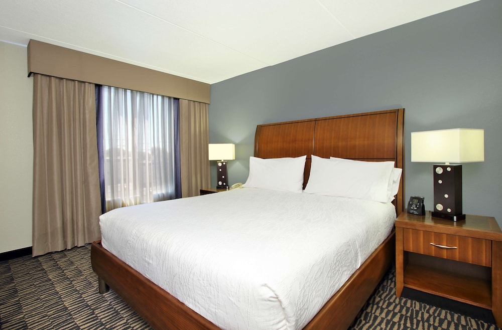 King Deluxe Bed - Photo 2