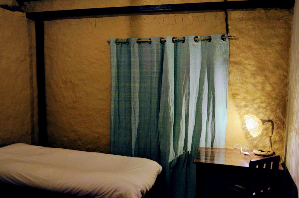 Basic Cottage, 2 Twin Beds, Mountain View, Mountainside photo 2