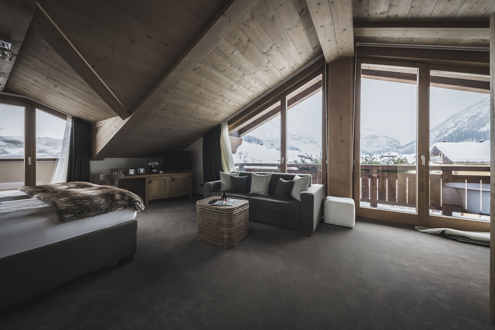 Exclusive Suite photo 1
