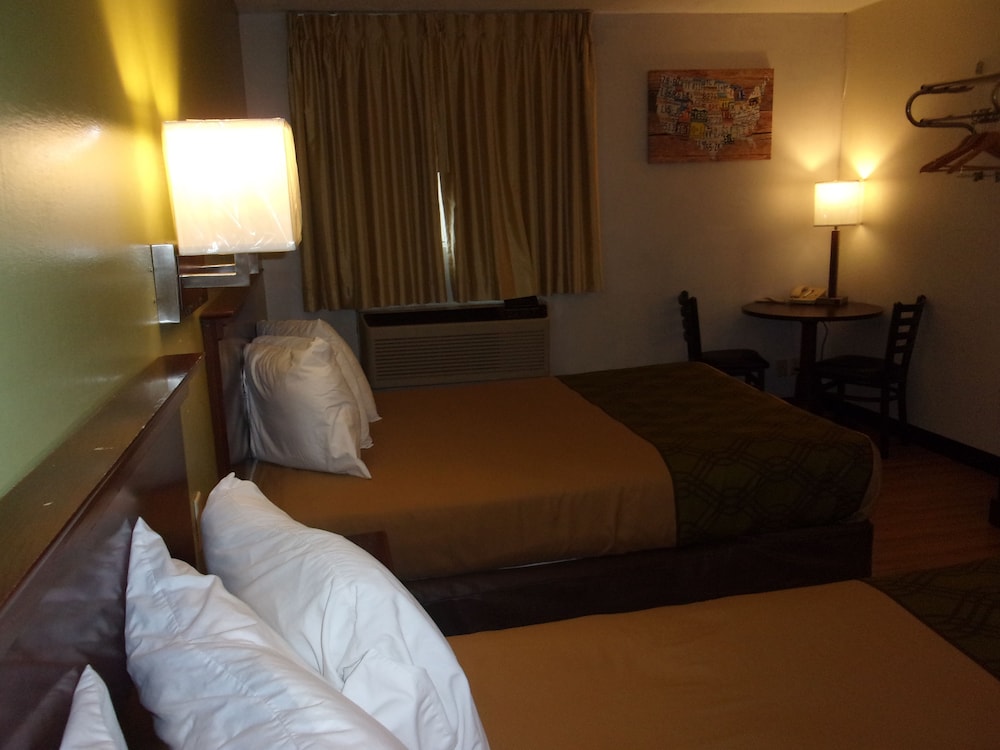 Standard Double Room, 2 Double Beds, Smoking - Photo 7