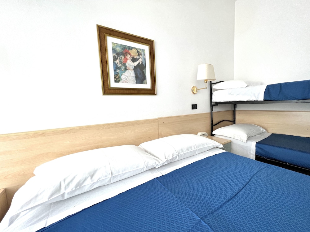Quadruple Room photo 3