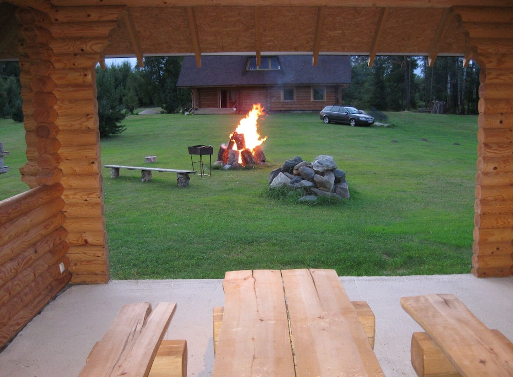 House, 4 Bedrooms, Smoking, Terrace