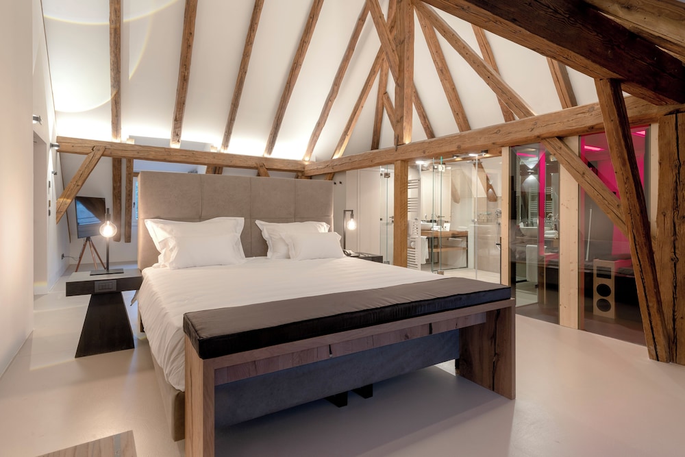 Panoramic Suite - Photo 1