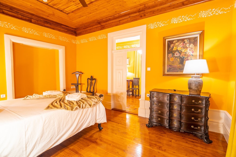 Executive Suite photo 2