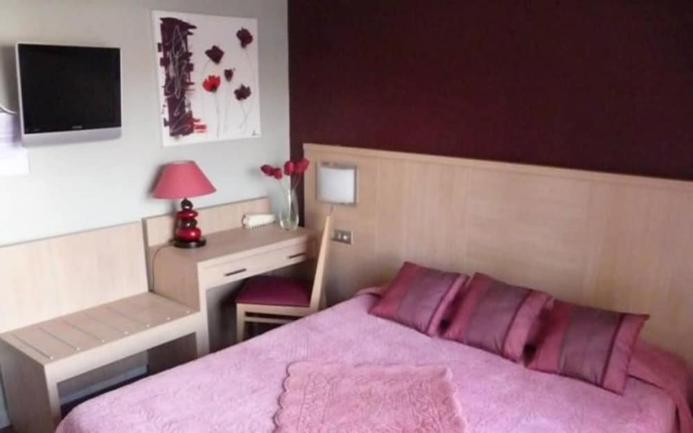 Superior Double or Twin Room photo 3