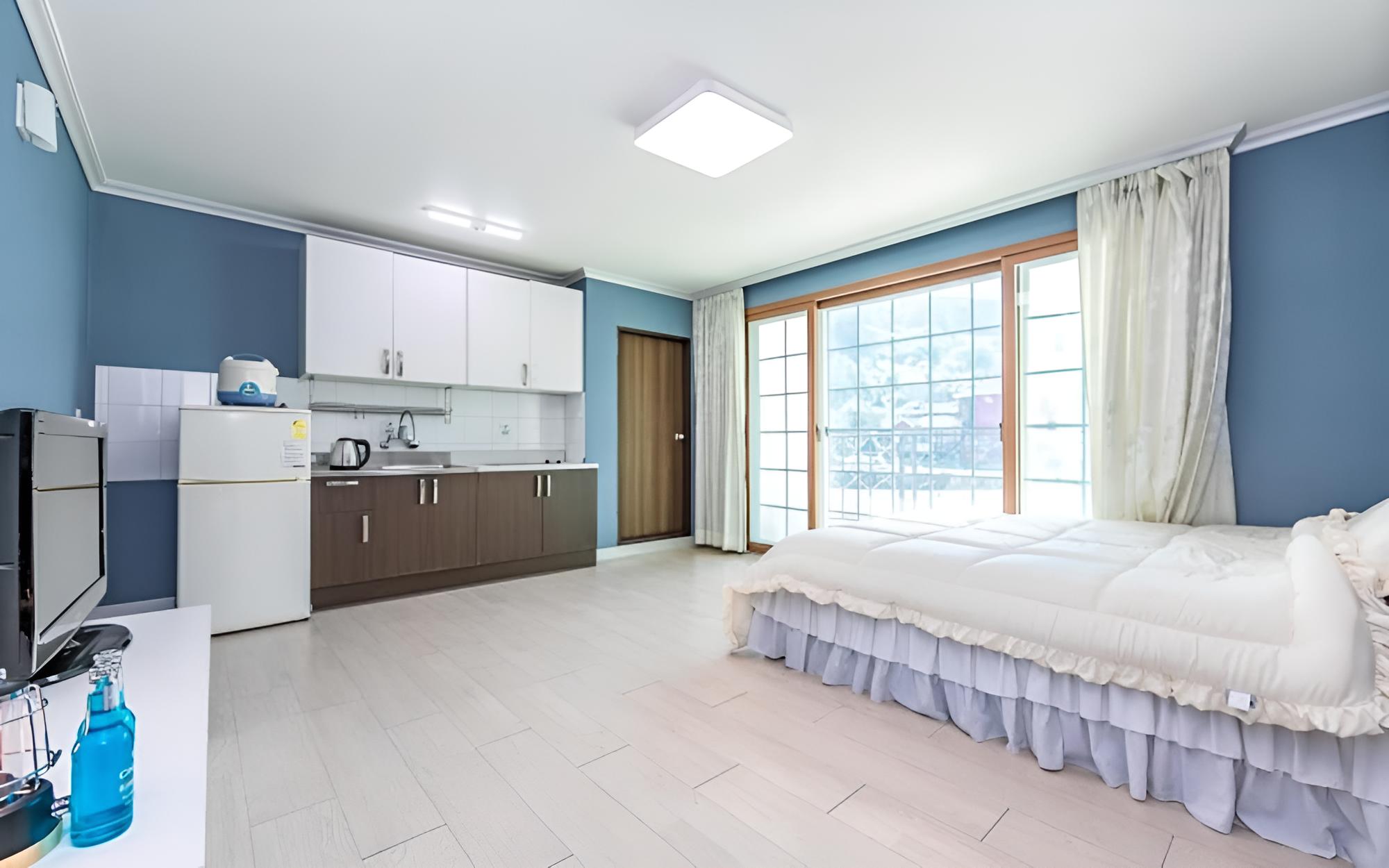 Room (15 pyeong bed-201)