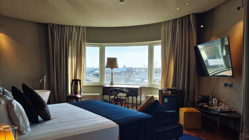 Panoramic Suite