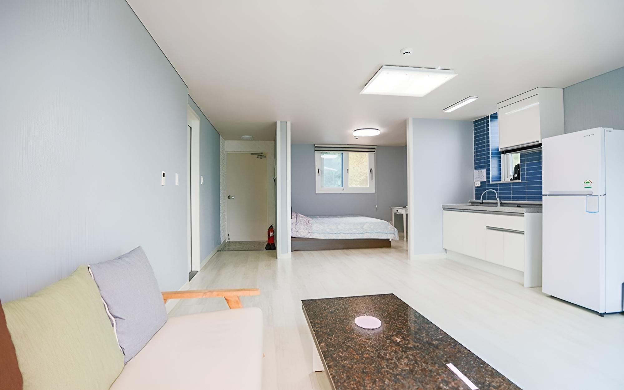 Room (The Grace 201 (Ocean View)) photo 2