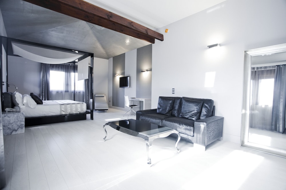 Junior Suite - Photo 6