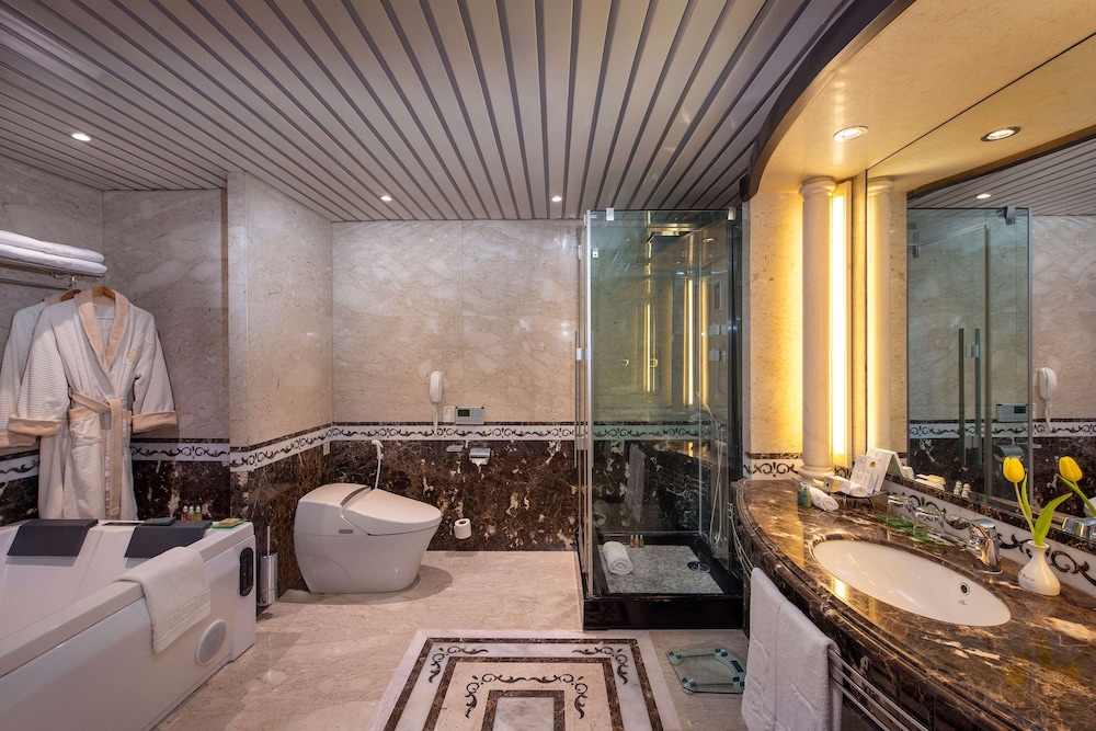Prestige Suite