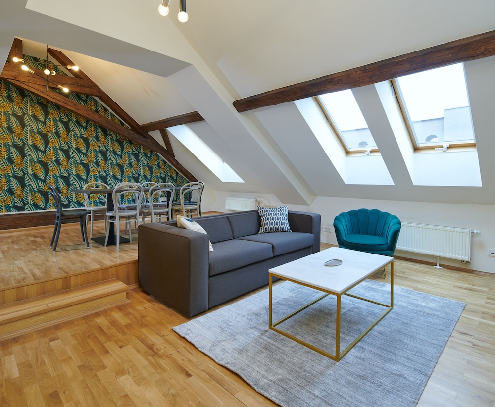 Duplex, 4 Bedrooms
