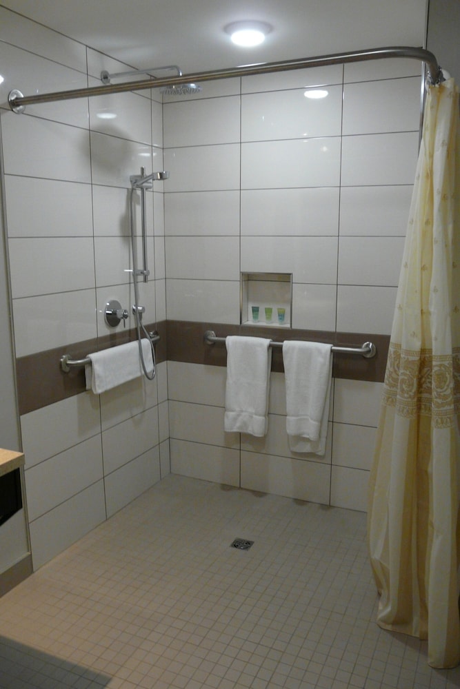 Room, 2 Queen Beds, Terrace, Ground Floor photo 3