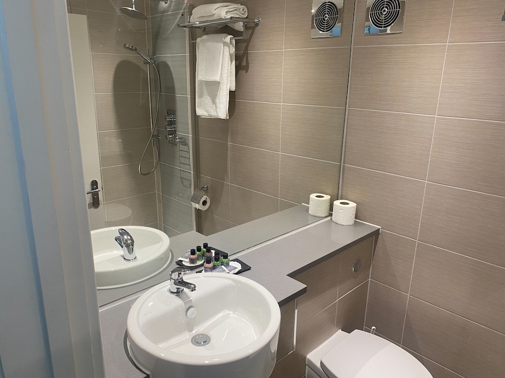 Deluxe Room, 1 King Bed, Non Smoking (Converts to 2 Twin Beds) - Photo 5