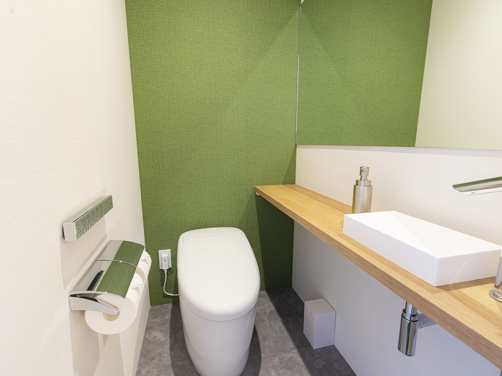 Basic Suite - Photo 3