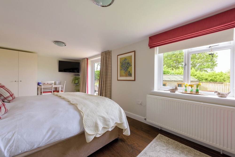 Double Or Twin Room (Garden Room) photo 3