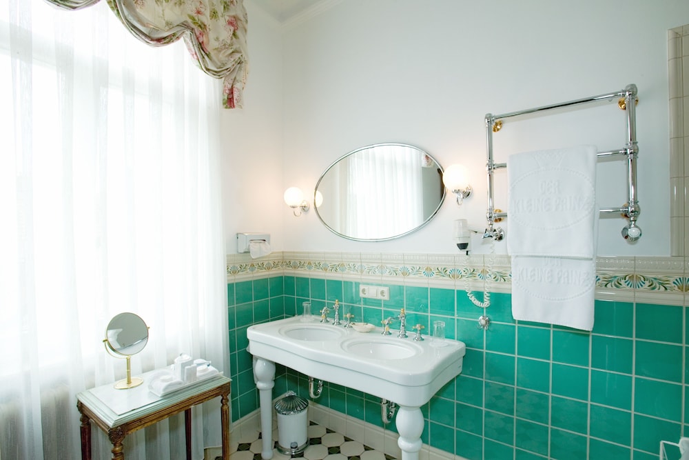 Superior Double Room - Photo 11