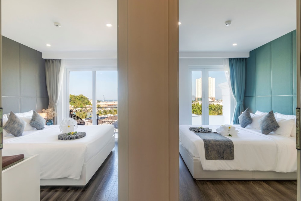 Uma premier suite for 2 pax photo 1
