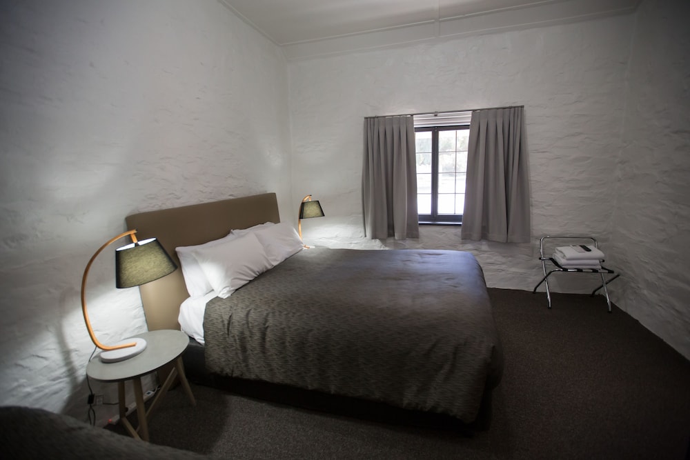 Studio, Multiple Beds photo 3