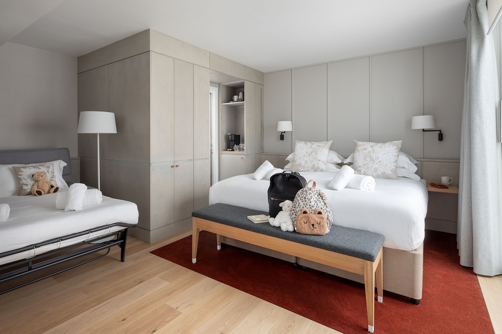 Family Room, 1 Double Bed with Sofa bed photo 3